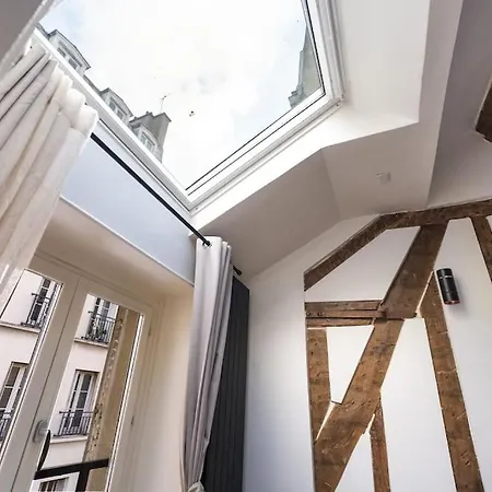 公寓 Grand Place Des Vosges, Marais/bastille *